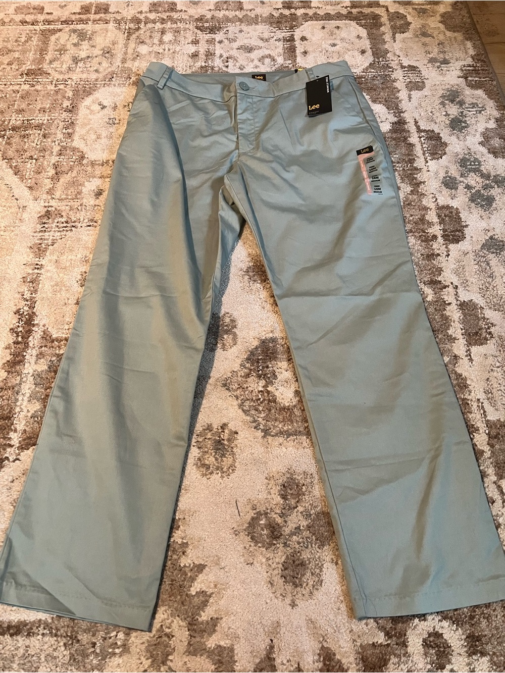 Lee Women’s Mid Rise Straight Pants Size 16